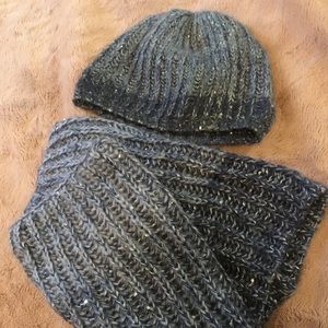 Sparkly hat and circle scarf set